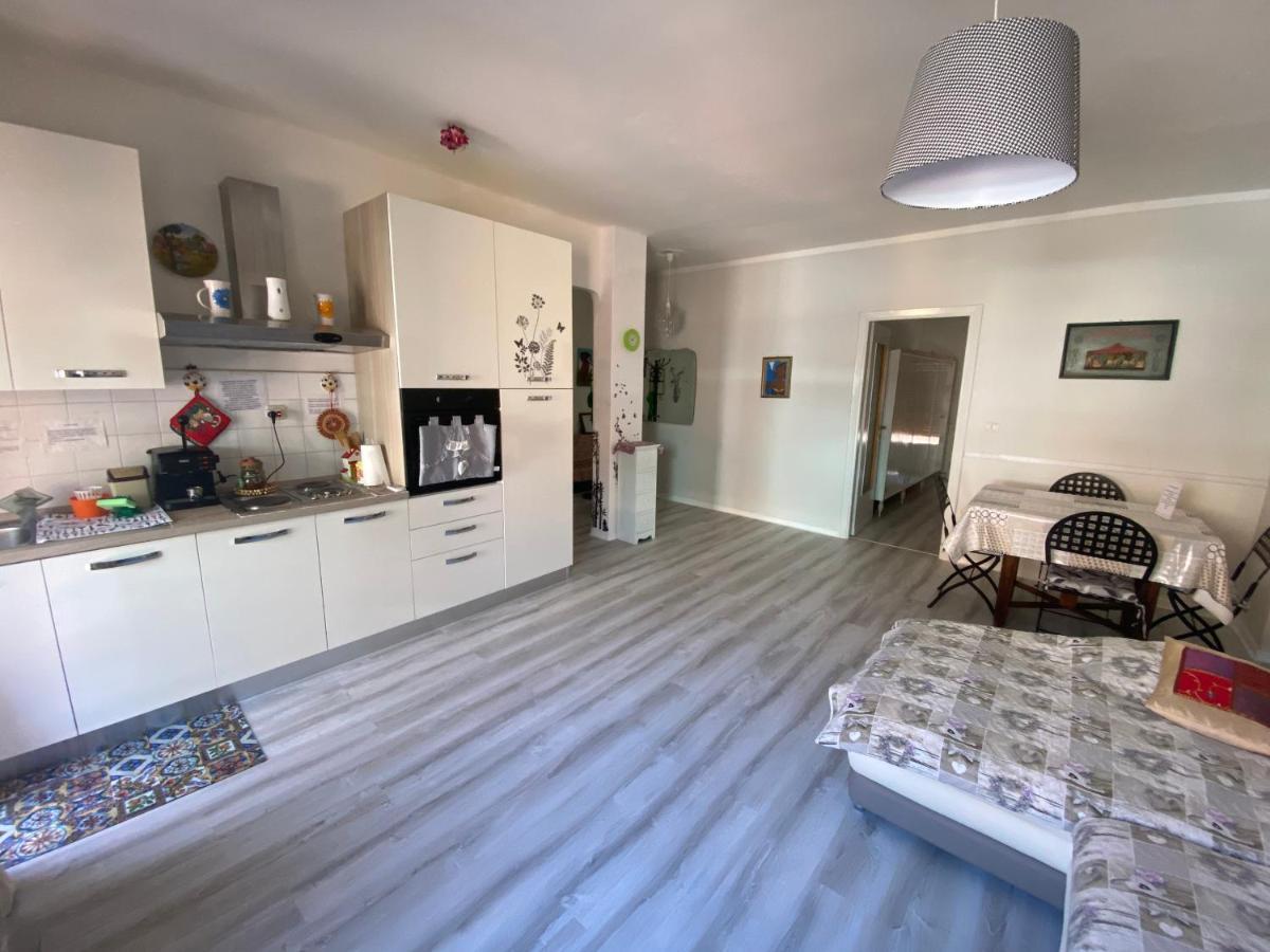 Appartamento Lella Zona Terme Centro E Vicino Habilita-Villa Igea 아키테르메 외부 사진