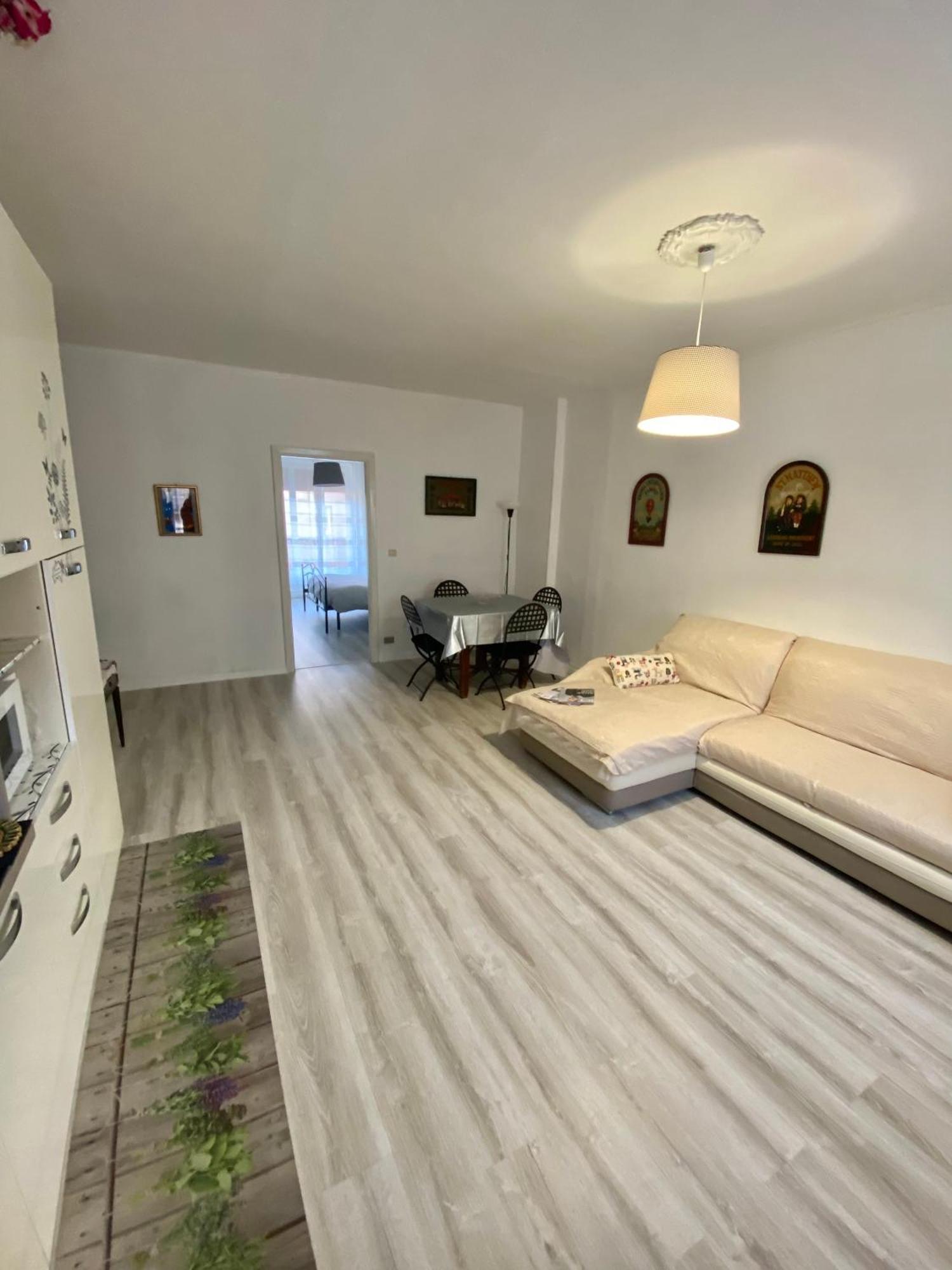 Appartamento Lella Zona Terme Centro E Vicino Habilita-Villa Igea 아키테르메 외부 사진